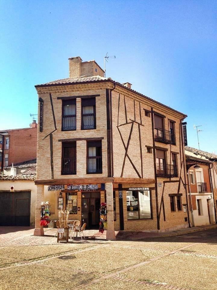 Hostal Sahagun Exterior photo